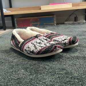 Tom’s Sherpa Lined Shoes